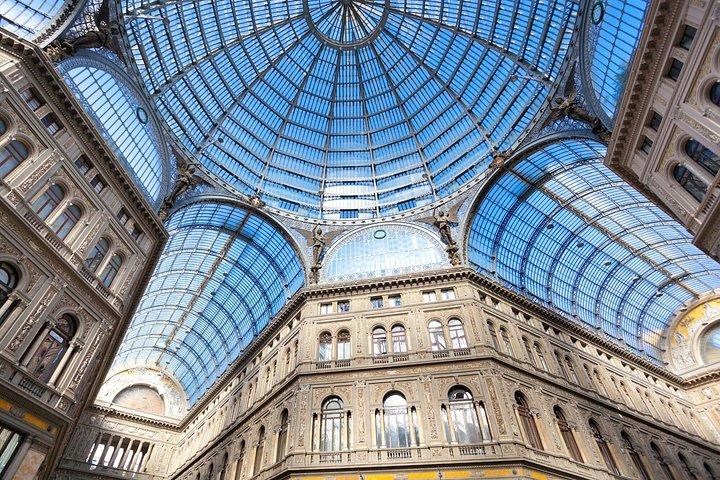 Naples Scavenger Hunt & Highlights Self-Guided Walking Tour