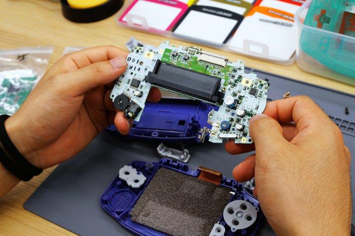 東京 : ゲームボーイモッドワークショップ in 秋葉原（オリジナル/アドバンス）