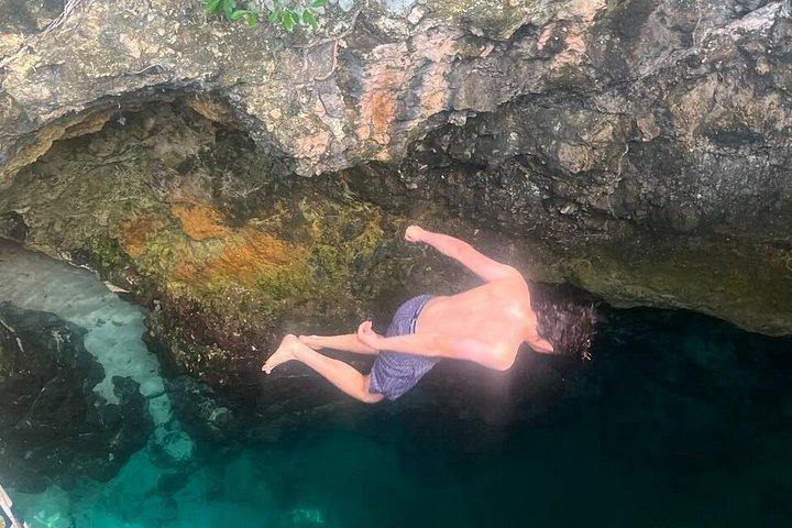 プライベート・ブルーホール鉱泉 + ラスタファリハーブ農園