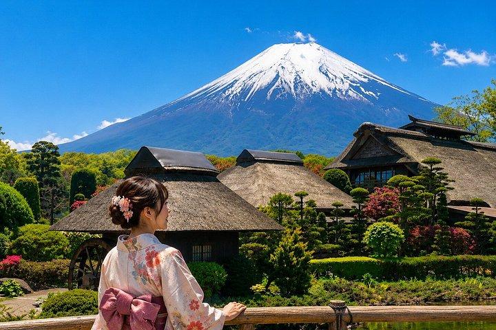 東京から富士山、新倉山、大石公園、河口湖