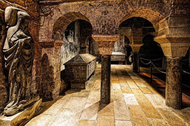 Beyond Bordeaux Walking Tour: Hidden Stories & Local Legends
