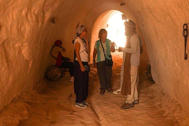 Ksar Ghilane Matmata and hot water source for a day