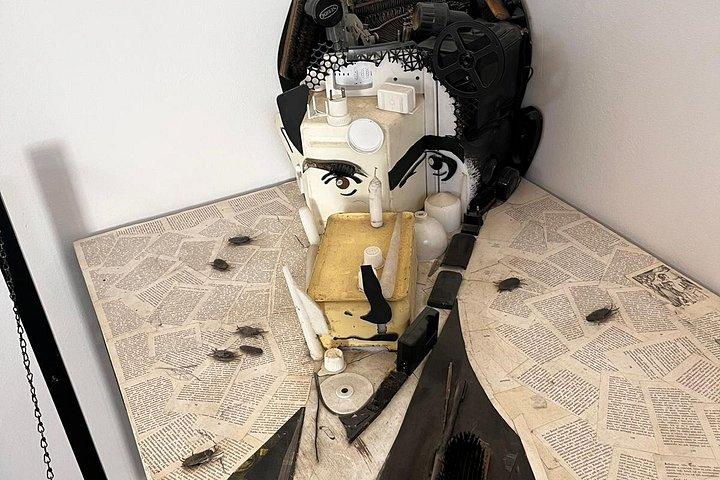 プラハ幻想美術館チケットと奇妙なツアーオーディオガイド