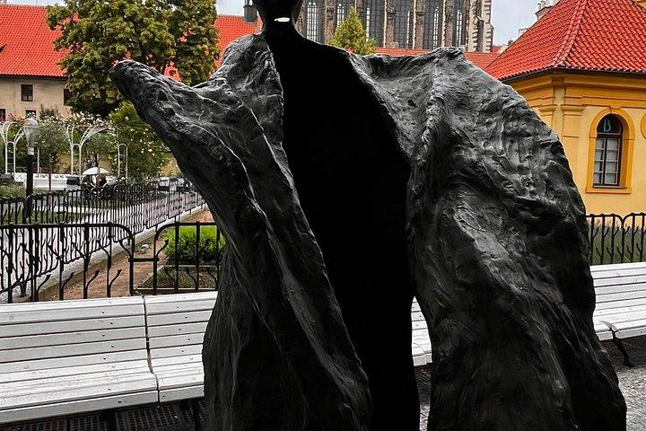 プラハ幻想美術館チケットと奇妙なツアーオーディオガイド