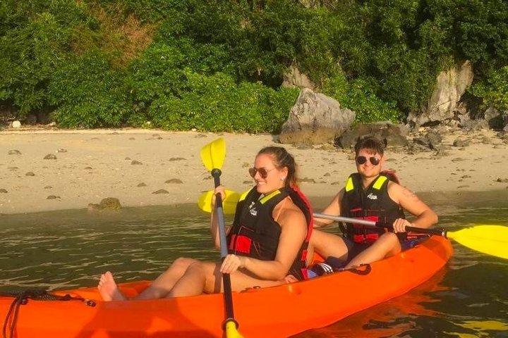 3 - 白頭龍湾の手つかずの美しさへのデイレネアクルーズ