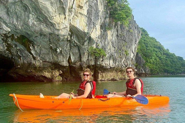 3 - 白頭龍湾の手つかずの美しさへのデイレネアクルーズ