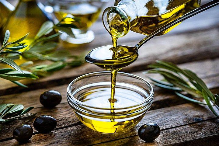 Villa Castelli Walking Tour with Olive Oil Tasting