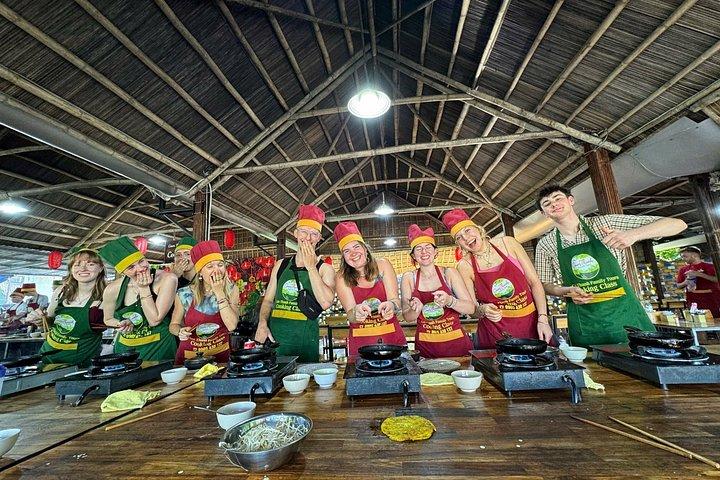 Hoi An Cooking Class with Market Visit
