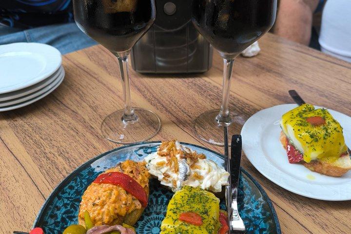¡Tour de tapas y vinos granadinos!
