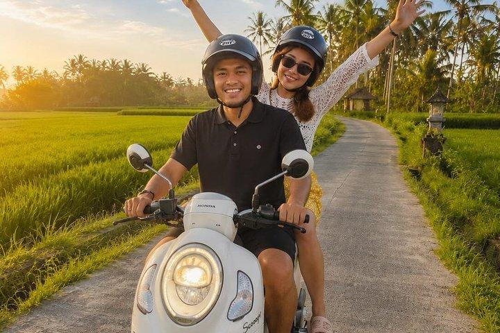 Private Bali Scooter Tour with Local Driver – Ride Like a Local