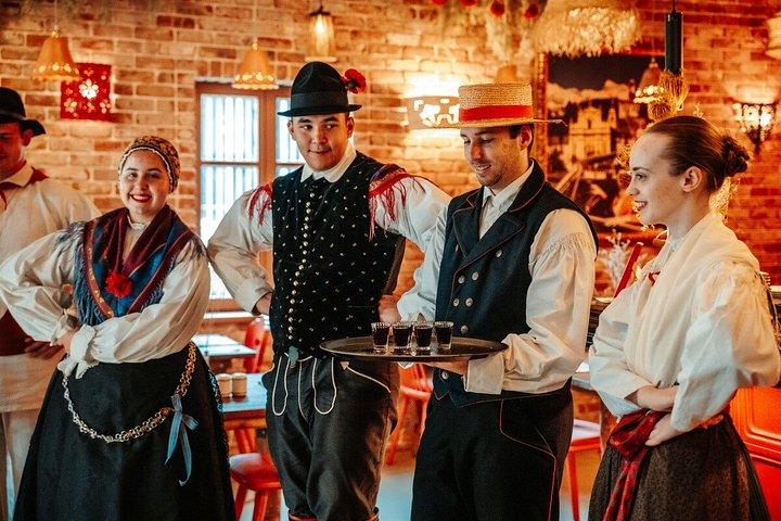 Erleben Sie ein authentisches slowenisches Dinner & Folk Show