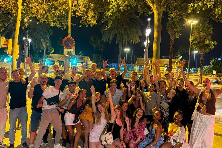 Barcelona Pub Crawl by KING -The Best Party tour & VIP Club Entry