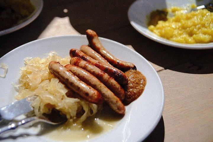 ベルリン : 7つの本格的な地元の味が楽しめるミッテ地区フードツアー