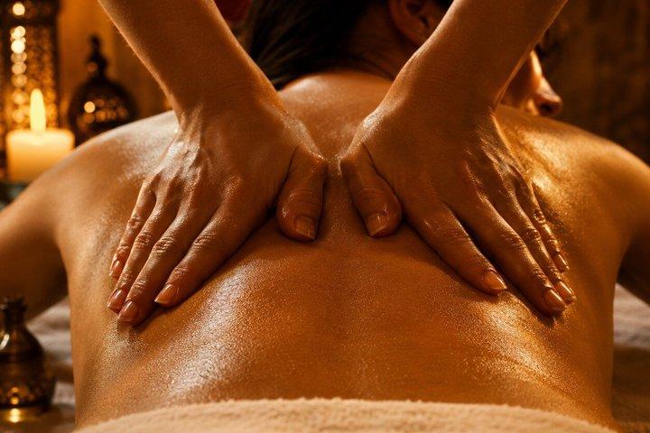 Esperienza di hammam e massaggi tradizionali marocchini con trasferimento