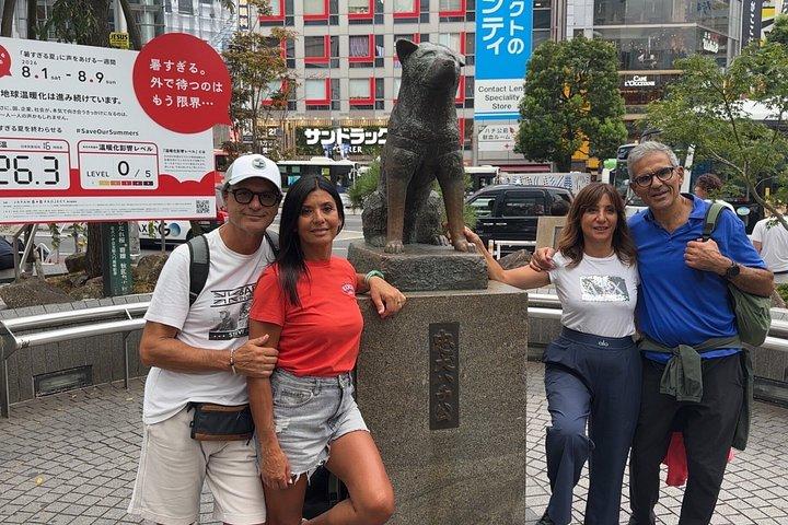 東京:新宿と渋谷のウォーキングツアー(食事付き)