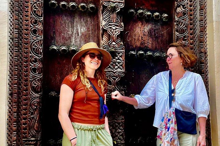 Unique Guided Tour in Stone Town through walking.