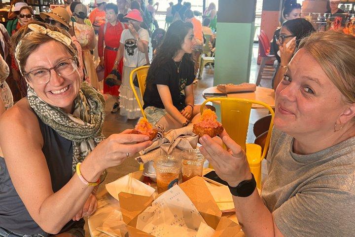 NYC Market 57 Chelsea Indoor Food Tour : 7 Curated Tastings（ニューヨーク市場57チェルシー・インドア・フード・ツアー：7つのキュレーションされたテイスティング）