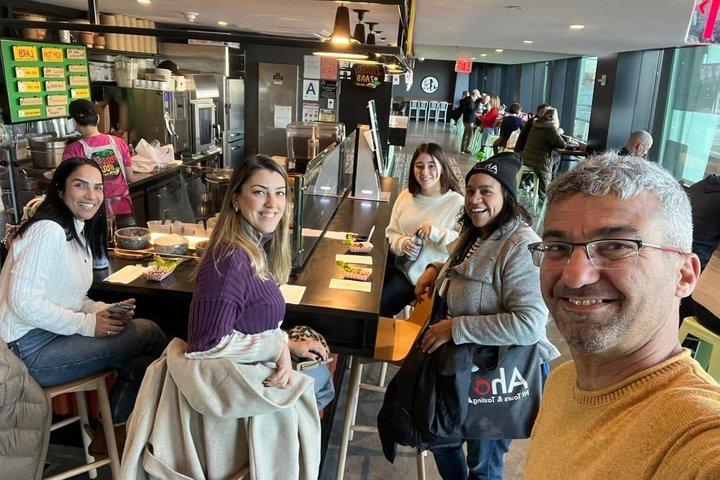 NYC Market 57 Chelsea Indoor Food Tour : 7 Curated Tastings（ニューヨーク市場57チェルシー・インドア・フード・ツアー：7つのキュレーションされたテイスティング）