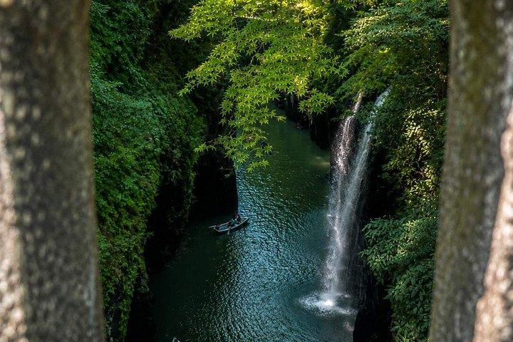 福岡から高千穂渓谷ツアー 白川湧水、神社
