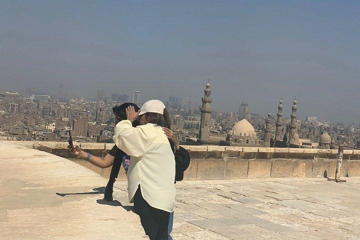 イスラム モスク、カイロ城塞、コプト派カイロへの半日ツアー