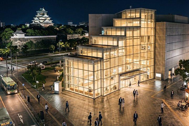 Private Customizable Cultural Walking Tour in Osaka Castle