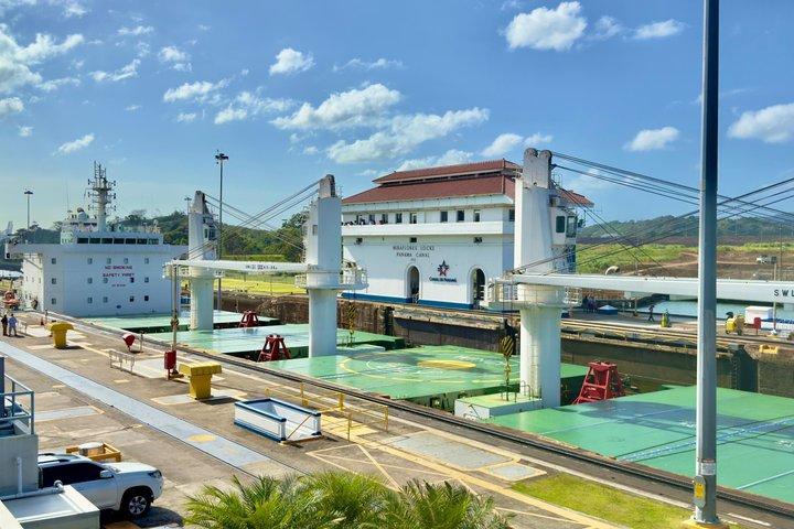 Circuit sur le canal de Panama et l'île aux singes