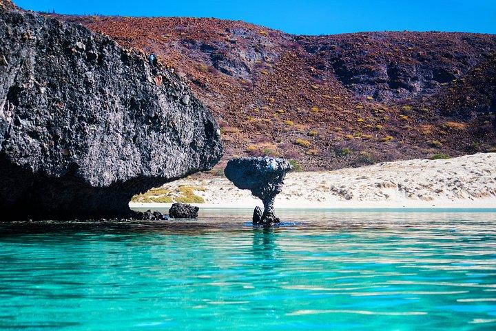 Balandra Bay and Hidden Beaches Catamaran Tour from Cabo