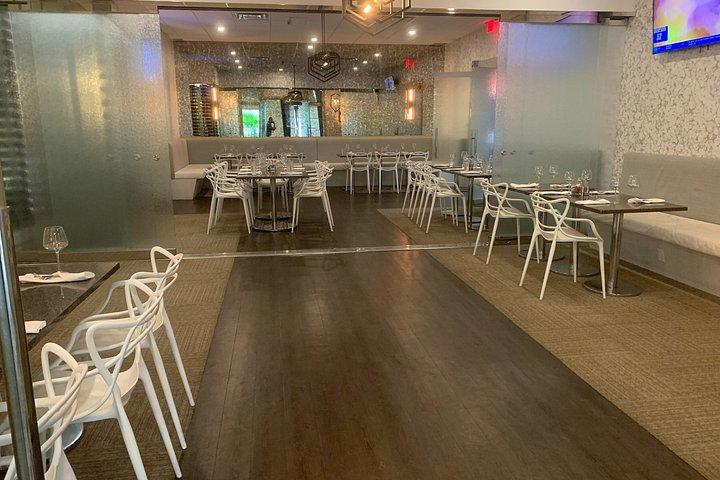 ナイアガラのワインカントリーを巡るランチ＆ワインツアー3コース