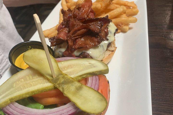 ナイアガラのワインカントリーを巡るランチ＆ワインツアー3コース