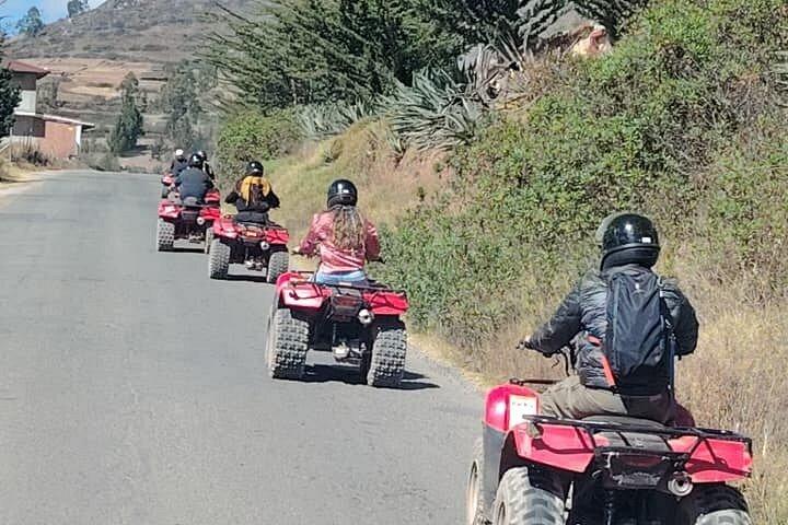 クスコ発、モーレイマラス塩鉱山を巡るATVアドベンチャー