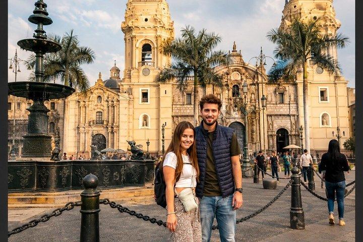 City tour of the historic center and catacombs with hotel pickup
