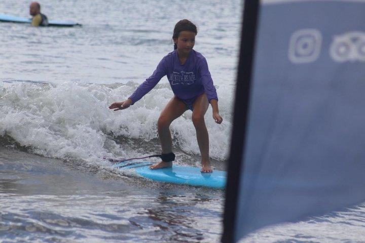 Aula particular de surf em Tamarindo