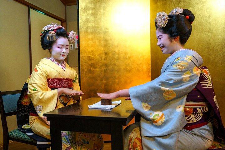 東京：新宿で芸者ミート、パフォーマンス、ゲーム＆ピクチャー