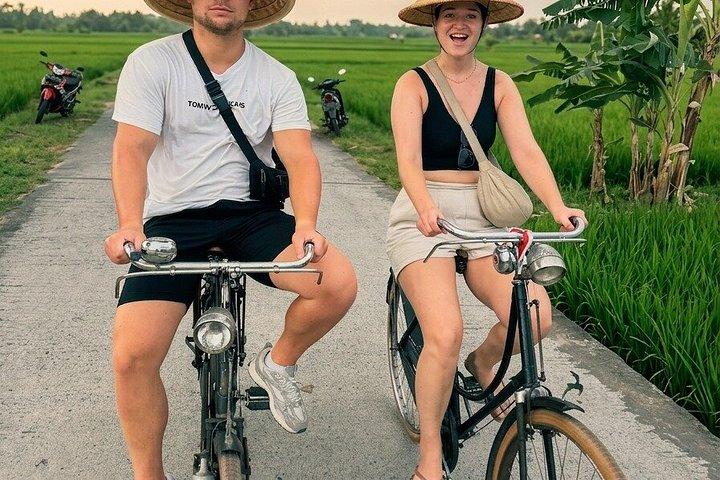 ジョグジャカルタのサイクリング ツアー (昼食付き) 3 時間
