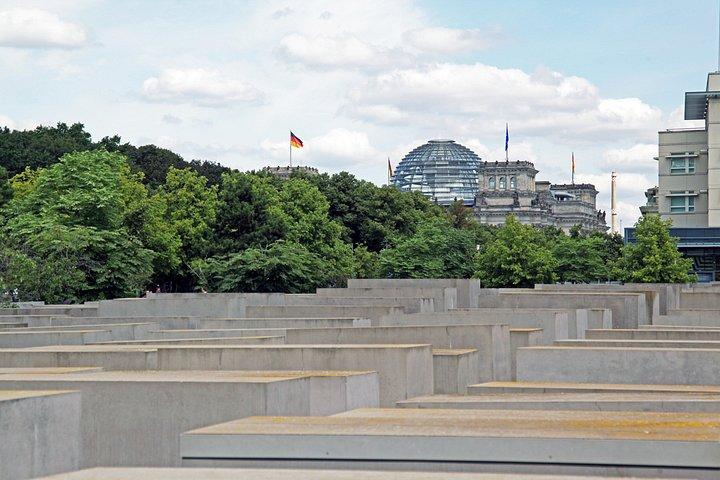 Private Berlin Custom Half-Day Tour with Private Driver and Guide
