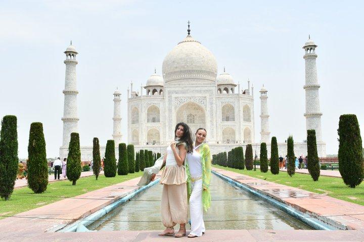 Taj Mahal Sunrise privat guidad tur med Agra City Höjdpunkter