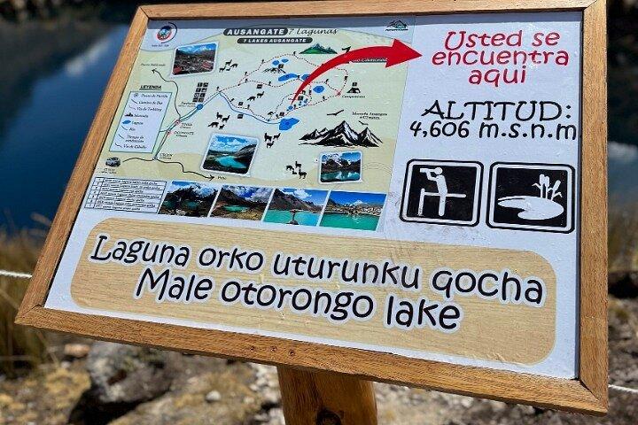 7つのオーサンゲート湖 伝統的なランチで7つの湖へハイキング