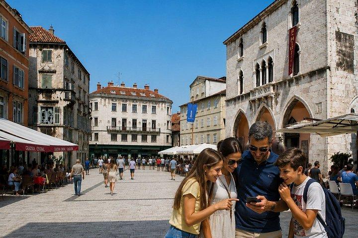 Split Scavenger Hunt & Highlights Self-Guided Walking Tour