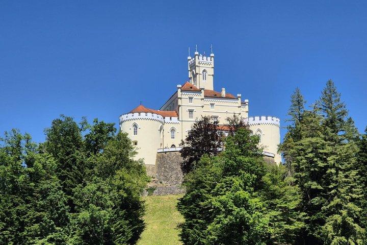 Trakošćan Castle Private Day Trip from Zagreb - Premium SUV