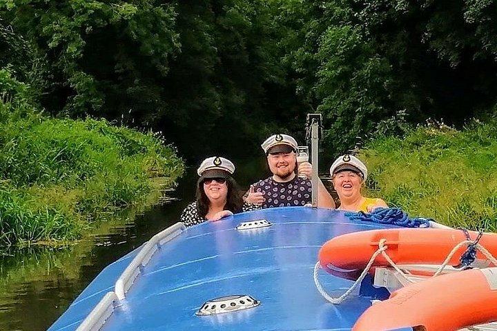 ディグビーロッククルーズ-アイルランドの歴史的な大運河を探索します。