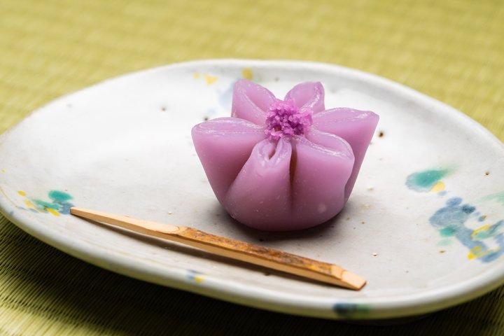 京都文化博物館で本格的な茶道体験