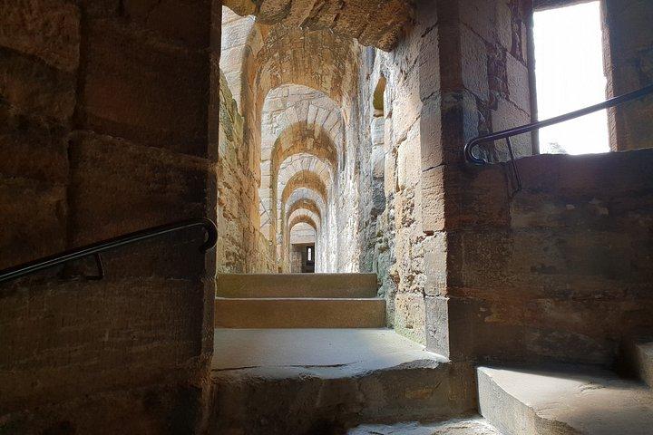Wallace monument, Stirling Castle, Linlithgow Palace Private Tour