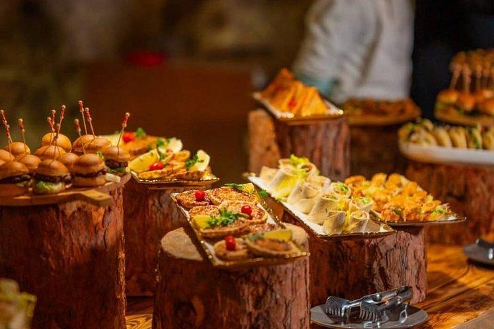 Agafay Desert Luxury Pool Lunch or Pool Dinner Show Private