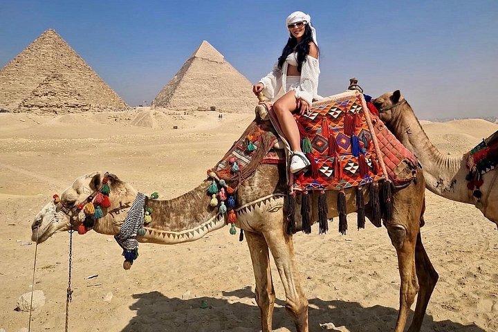 All-Inclusive Giza Pyramids, Queens’ Pyramids, Camel Ride & Lunch