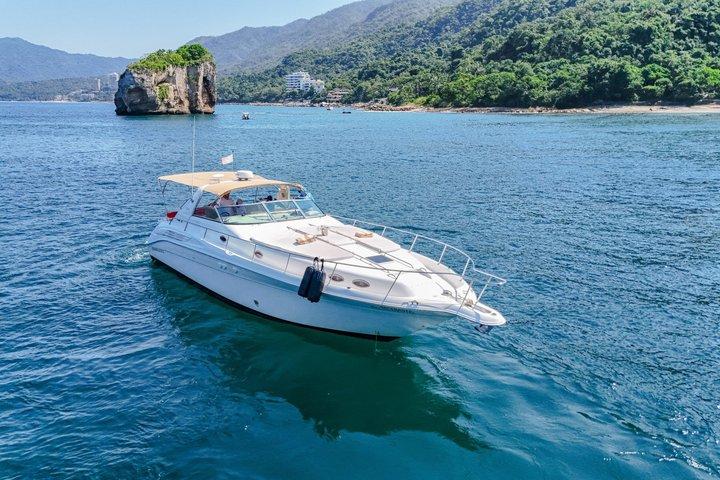 Privat 51ft Yacht Tour Snorkling på Los Arcos och Yelapa