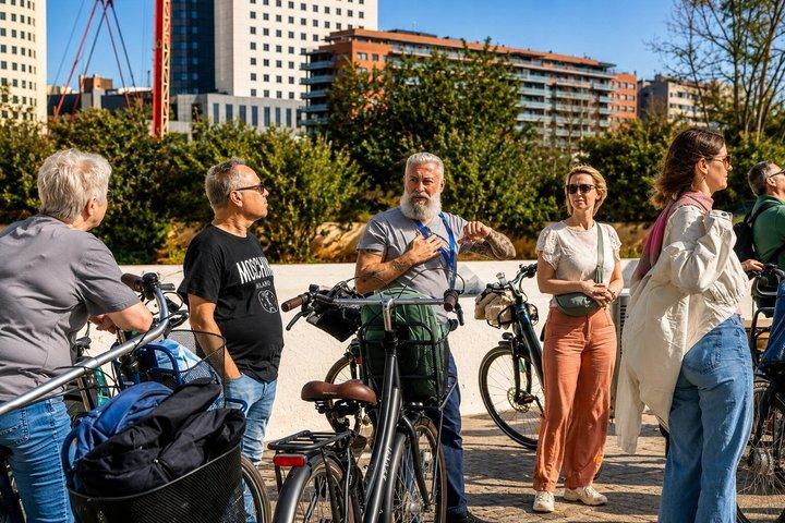 バレンシア：E-バイクツアー、ビーチ＆芸術と科学の街