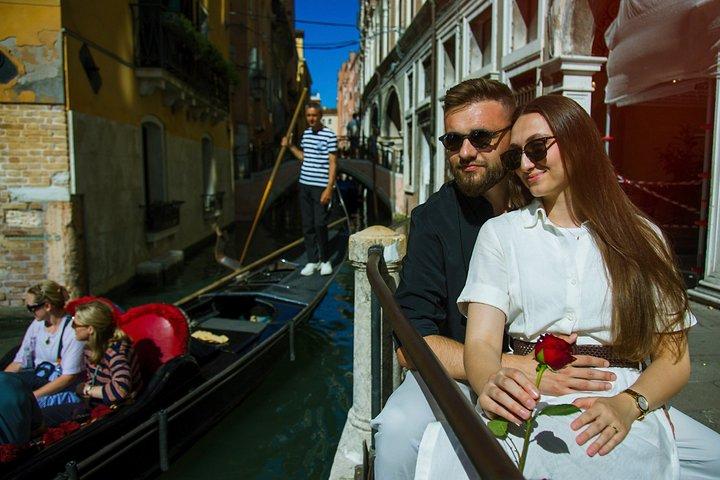 Proposta Venezia e Servizio Matrimoniale Gondola e Consegna Express