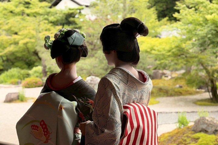 Nachtspaziergang durch den Gion Geisha-Distrikt und japanische Etikette in Kyoto