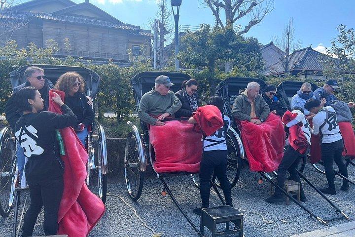 歴史ある京都ガイド付き人力車ツアー祇園・東山