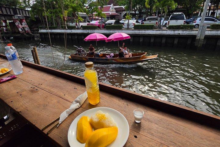 Excursão de bicicleta e mordida Backstreets Bangkok